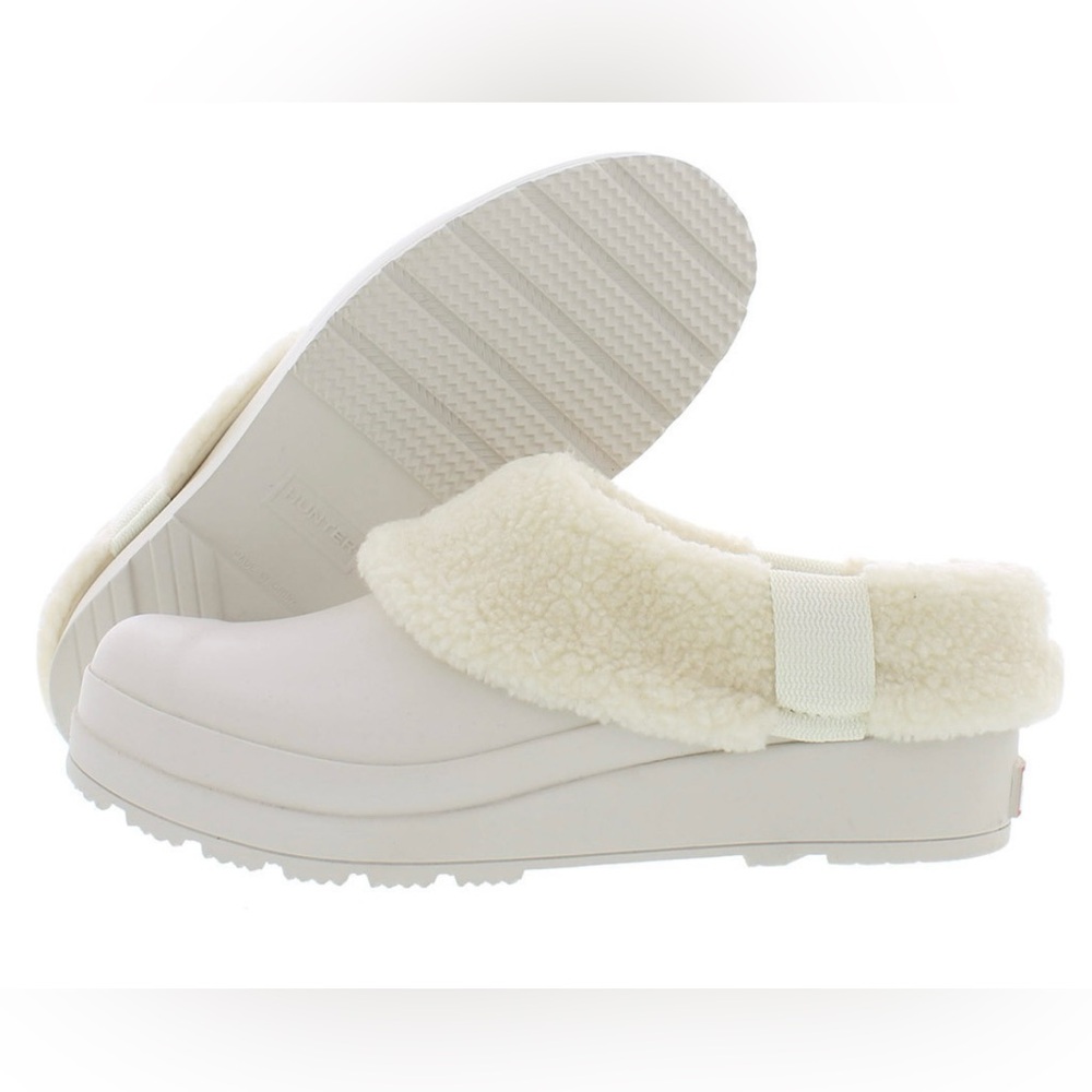 Hunter NIB Women’s White Willow Play Insulated Clog. Size 9.  DS-040